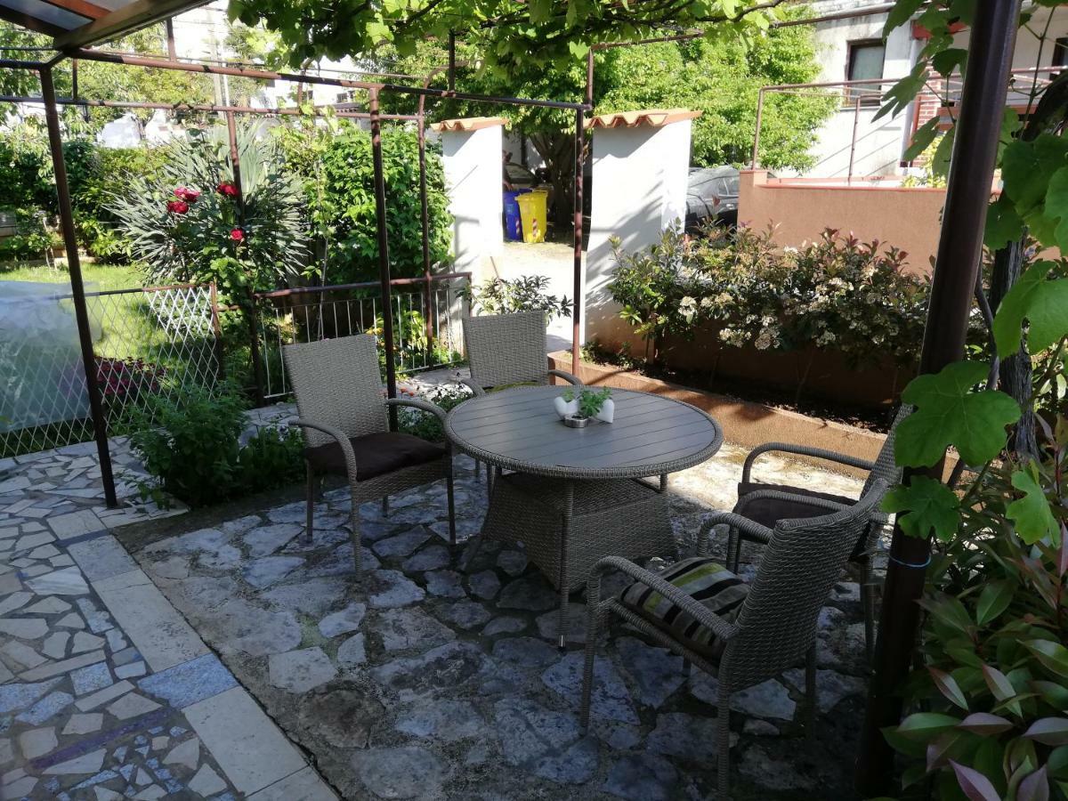 Family Apartman Luka Apartment Rovinj Exterior photo
